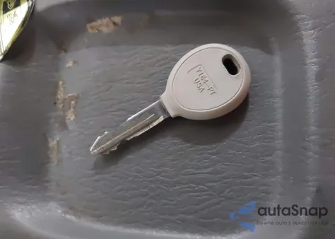 2005 Chrysler Town & Country Lx из США, поврежденный, VIN 2C4GP44R95R543242